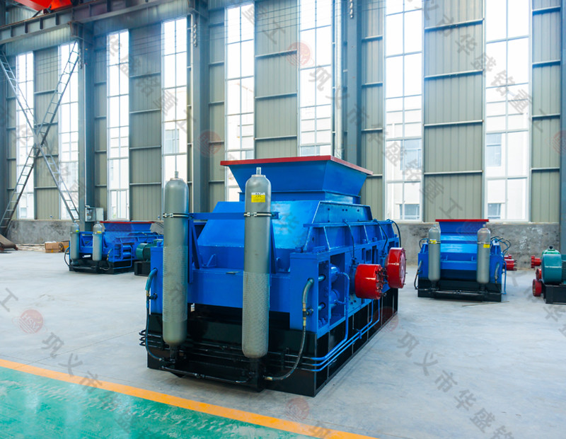 處理濕物料用什么制砂機(jī)？液壓對輥制砂機(jī)多少錢一臺？